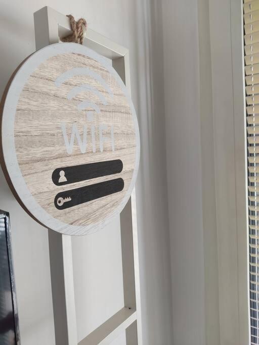 Ross House Apartment Fiumicino Ngoại thất bức ảnh